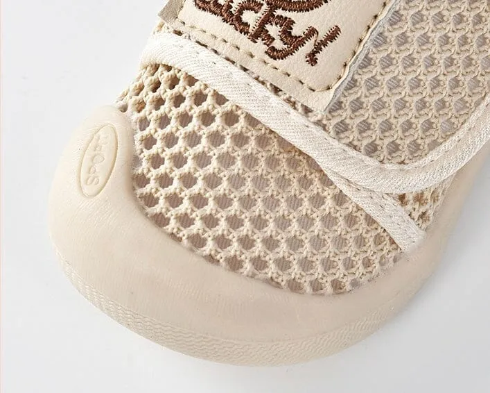 Lucky Smiley Mesh First Walker Sneakers