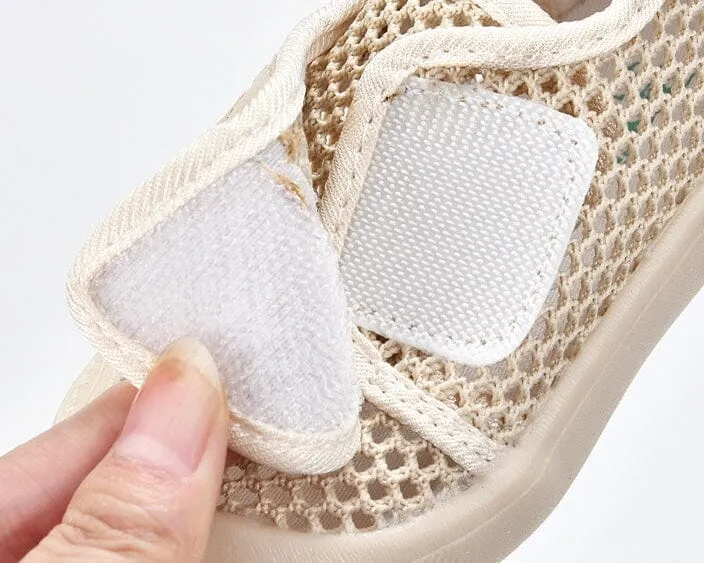 Lucky Smiley Mesh First Walker Sneakers